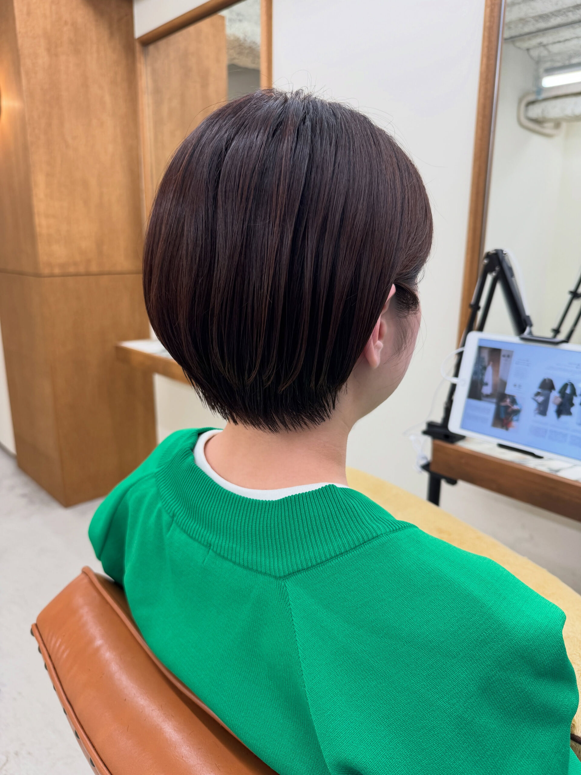 【耳掛けマッシュショート】